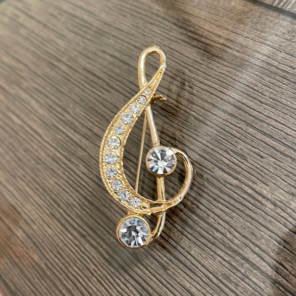 Vintage Treble Clef Rhinestone Pin, Gokd-tone - Picture 2 of 12